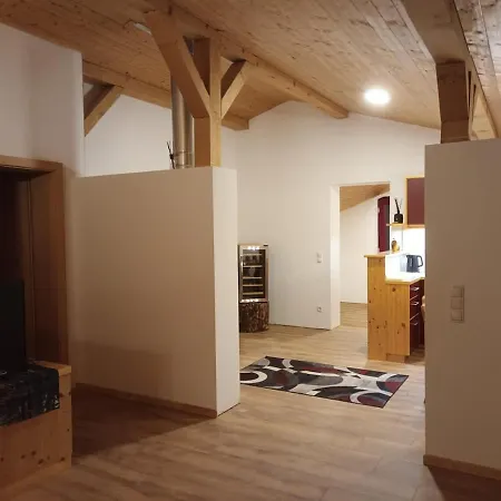 Zum Schwarzen Hirsch Apartament