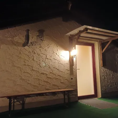 Zum Schwarzen Hirsch Apartament *